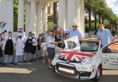 Εκαναν ταξίδι 10.000 μιλίων με Fiat Panda για φιλανθρωπικό σκοπό [εικόνες] | iefimerida.gr 0