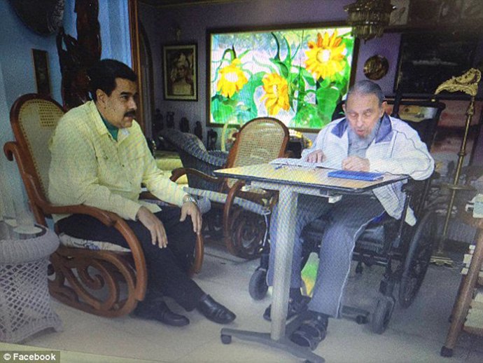 Σε αναπηρικό αμαξίδιο ο Φιντέλ Κάστρο [εικόνες] | iefimerida.gr 0