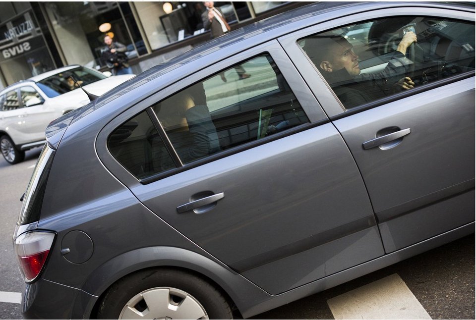 Μεταγωγή με λευκά σεντόνια από το FBI -Από τα χλιδάτα δωμάτια στα κελιά τα στελέχη της FIFA [εικόνες & βίντεο]  | iefimerida.gr 9