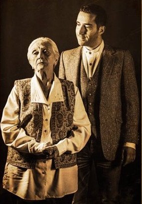 H Δέσποινα Μπεμπεδέλη υποδύεται τη Μικρασιάτισσα Φιλιώ Χαϊδεμένου [εικόνες & βίντεο]  | iefimerida.gr 0