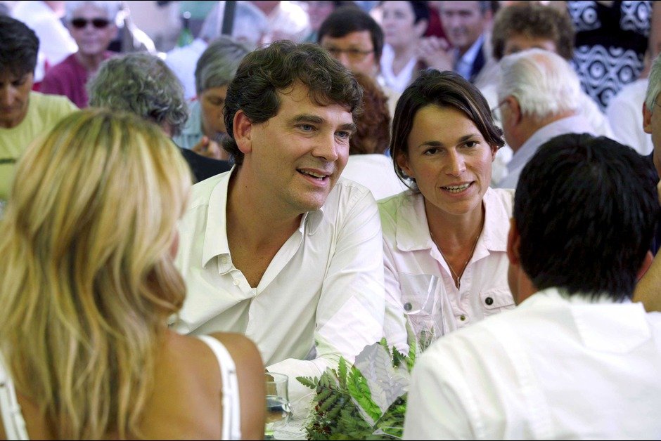 Παντού υπάρχει ένας έρωτας: Οι δύο υπουργοί που έριξαν την κυβέρνηση Ολάντ έχουν δεσμό [εικόνες] | iefimerida.gr 2