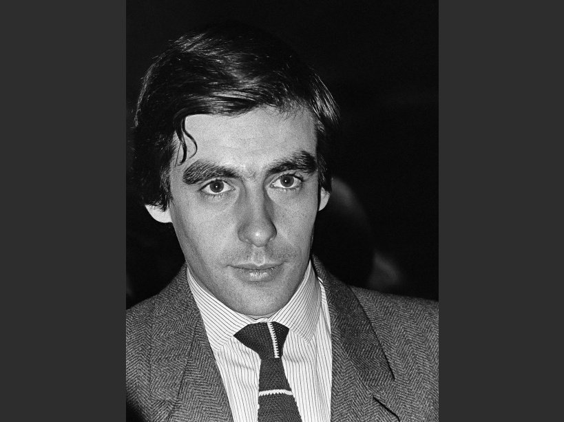 Τέσσερις άγνωστες ιστορίες για τον Φρανσουά Φιγιόν, όταν ήταν νέος [εικόνες] | iefimerida.gr 2