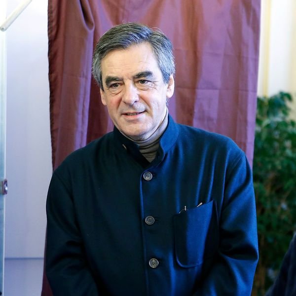 Νέο σκάνδαλο: Πρόσφεραν στον Φρανσουά Φιγιόν 50.000 ευρώ ρούχα [εικόνες] | iefimerida.gr 6