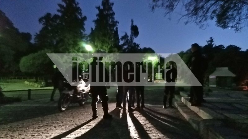 Μετά τα πολλά κρούσματα επιθέσεων και ληστειών έστειλαν ομάδα ΔΙΑΣ για περιπολίες και ελέγχους στου Φιλοπάππου [εικόνες & βίντεο] | iefimerida.gr 2