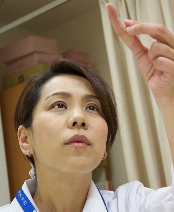 Η γυναίκα που αντικαθιστά τα δάχτυλα στα «σωφρονισμένα» μέλη της ιαπωνικής μαφίας [εικόνες] | iefimerida.gr 1