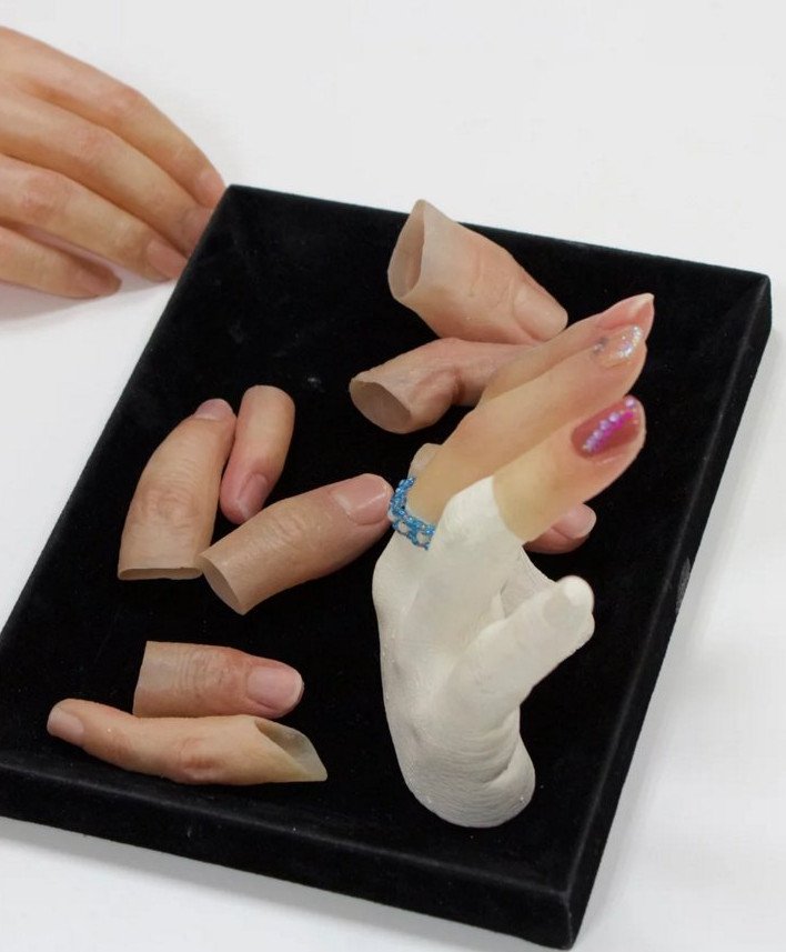 Η γυναίκα που αντικαθιστά τα δάχτυλα στα «σωφρονισμένα» μέλη της ιαπωνικής μαφίας [εικόνες] | iefimerida.gr 3