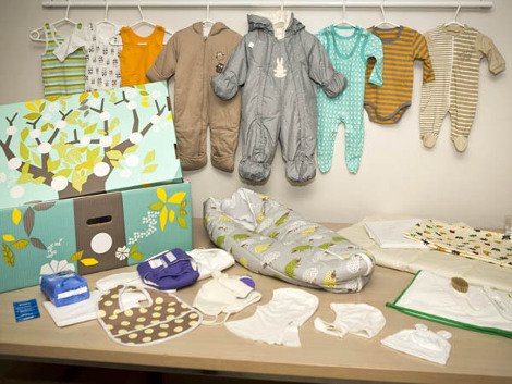 Γιατί όλα τα μωρά στη Φινλανδία κοιμούνται σε χάρτινα κρεβάτια; Τι κρύβεται πίσω από το μυστήριο [εικόνες] | iefimerida.gr 1