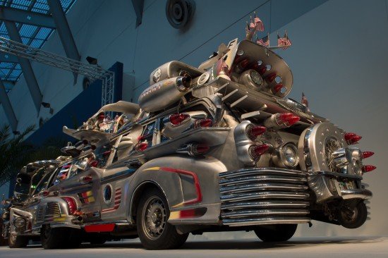 Η ασχημότερη λιμουζίνα του κόσμου εκτέθηκε σε motor show στο Έσεν [βίντεο] | iefimerida.gr 1