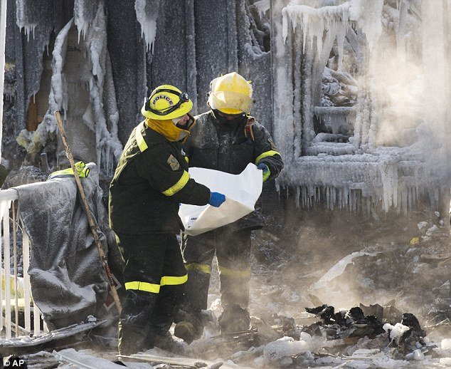 Δραματικές εικόνες από την πύρινη κόλαση σε οίκο ευγηρίας στον Καναδά -Αυξήθηκε ο αριθμός των νεκρών [εικόνες] | iefimerida.gr 2