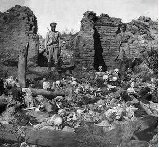 Οι ισλαμιστές στη Συρία βομβάρδισαν ναό αφιερωμένο στη Γενοκτονία των Αρμενίων και σκόρπισαν τα κόκαλα των νεκρών [εικόνες] | iefimerida.gr 4