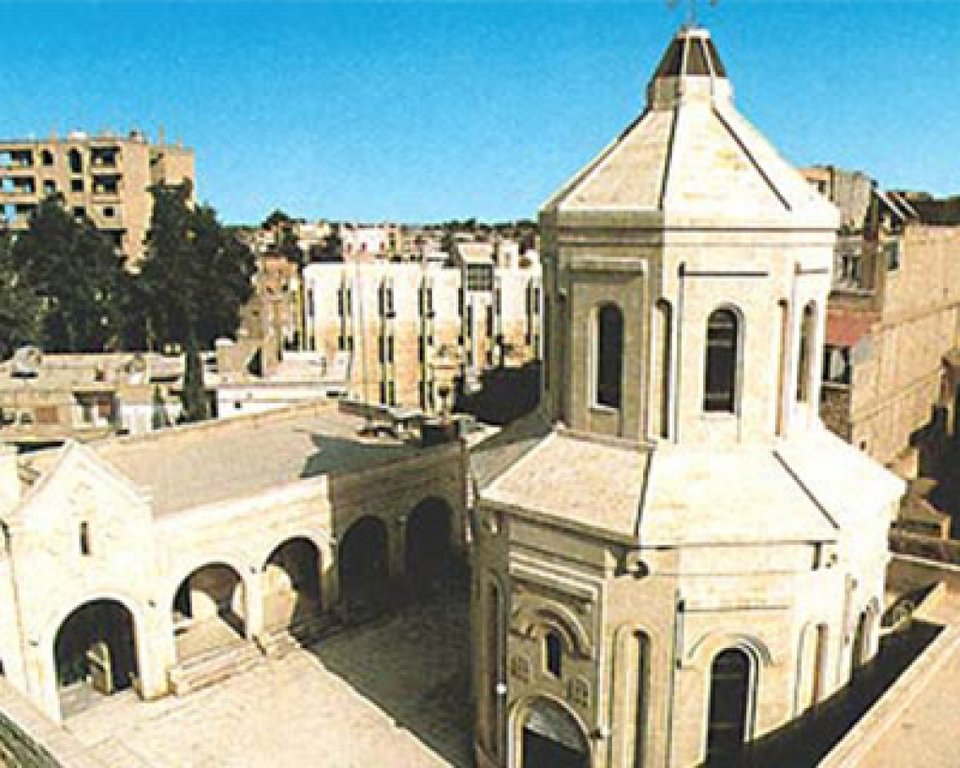 Οι ισλαμιστές στη Συρία βομβάρδισαν ναό αφιερωμένο στη Γενοκτονία των Αρμενίων και σκόρπισαν τα κόκαλα των νεκρών [εικόνες] | iefimerida.gr 3