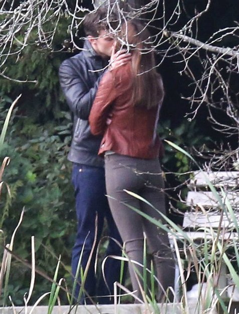 «Πενήντα αποχρώσεις του γκρι»: Ξαναγυρίζουν τις ερωτικές σκηνές γιατί οι πρωταγωνιστές είναι «κρύοι» [βίντεο] | iefimerida.gr 3