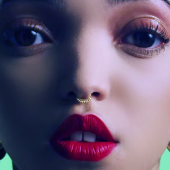 Η πανέμορφη εξωτική φίλη του Ρόμπερτ Πάτινσον -Φτύνουν πάνω της ξενόφοβοι φαν [εικόνες+βίντεο] | iefimerida.gr 11