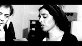 Συγκλονιστικός Επιτάφιος: Η Φλέρυ Νταντωνάκη τραγουδάει Μάνο Χατζιδάκι [βίντεο] | iefimerida.gr 2