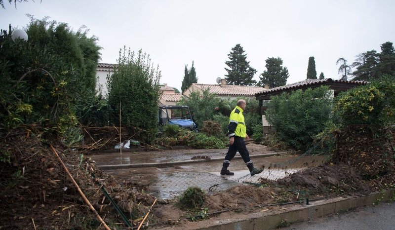 Οι καταρρακτώδες βροχές είναι συνηθισμένο φαινόμενο στη Γαλλία αυτή την εποχή