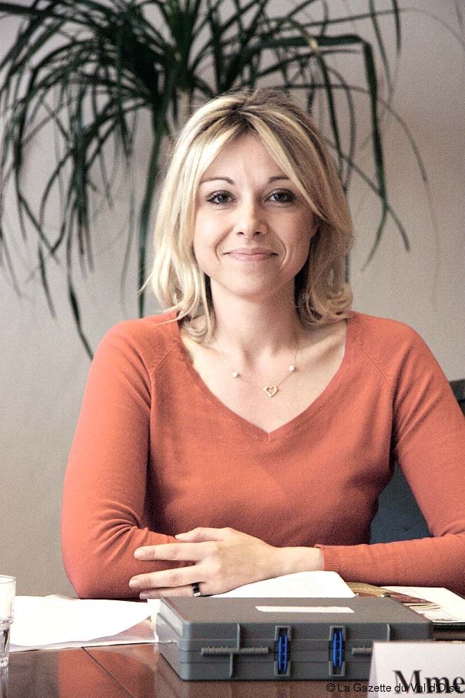 Μια όμορφη δήμαρχος υποψήφια για την ηγεσία της γαλλικής Δεξιάς [εικόνες] | iefimerida.gr 3