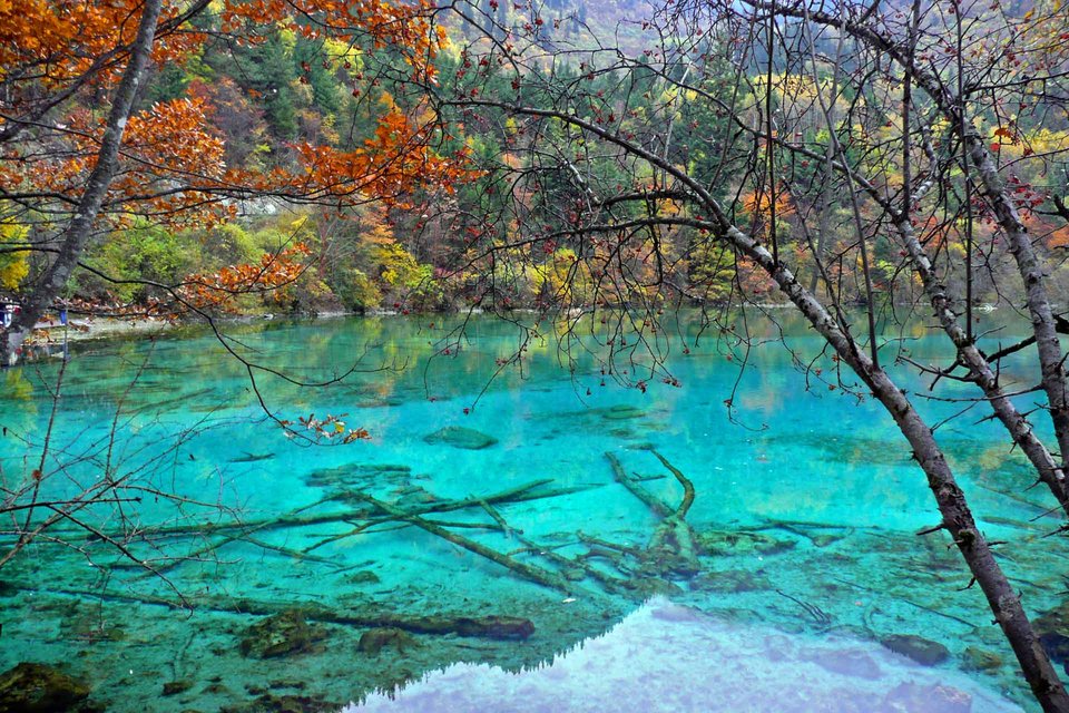Λευκάδα και Αντίπαξοι μέσα στους προορισμούς με τα πιο καθαρά και γαλάζια νερά [εικόνες] | iefimerida.gr 8