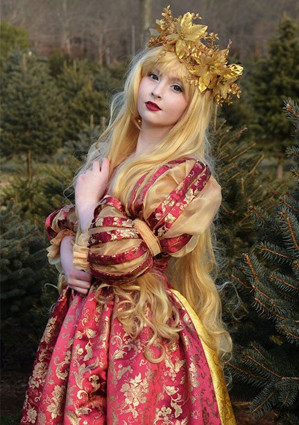 Ενα ταλαντούχο κορίτσι: Εκθαμβωτικά κοστούμια από τα χέρια μιας αυτοδίδακτης 18χρονης [εικόνες]  | iefimerida.gr 4