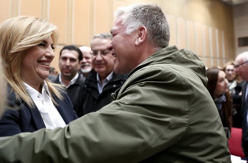 Γεννηματά: Δεν θα ψηφίσουμε νέες περικοπές -Αυτοί κλαίνε και ψηφίζουν | iefimerida.gr 1