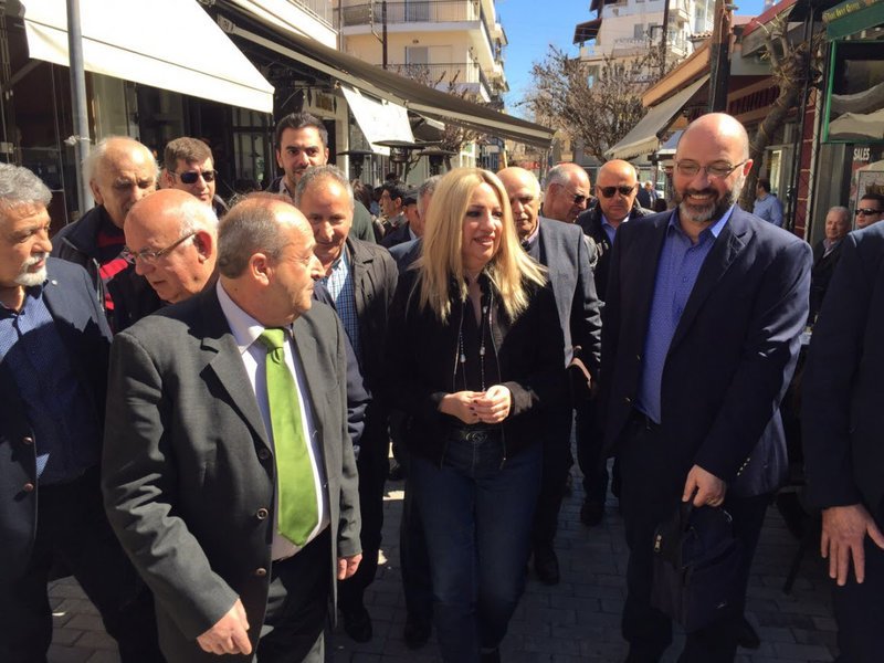 Η Φώφη Γεννηματά περιοδεύει στα Γρεβενά
