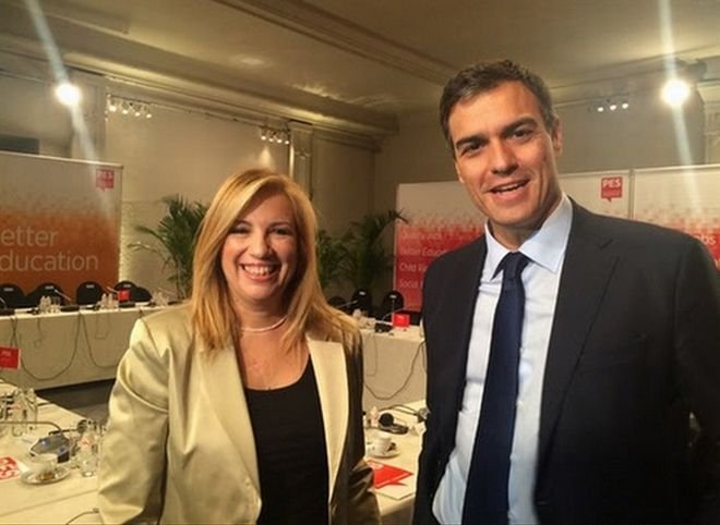 Η Φώφη Γεννηματά ποζάρει με το ομορφόπαιδο της Ισπανίας: Χάθηκε μια μάχη, να μη χάσουμε τον πόλεμο | iefimerida.gr 0