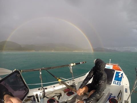 Χιου Κίγκστον: Ο Αυστραλός που γύρισε τη Μεσόγειο με το κανό του για τα παιδιά της Συρίας -Πού πήγε στην Ελλάδα [εικόνες] | iefimerida.gr 7