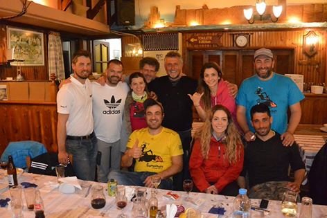 Χιου Κίγκστον: Ο Αυστραλός που γύρισε τη Μεσόγειο με το κανό του για τα παιδιά της Συρίας -Πού πήγε στην Ελλάδα [εικόνες] | iefimerida.gr 9