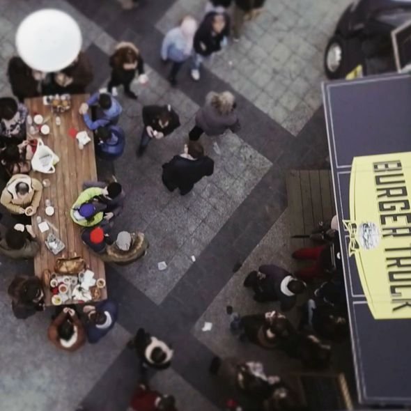 Athens Food Market στην Κοτζιά -Μακαρονάδες, μπισκ, ribs, μπέργκερ & σούπες στο χέρι [εικόνες] | iefimerida.gr 3