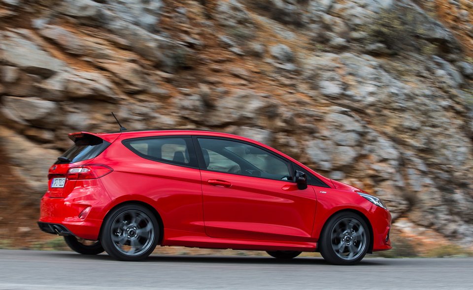 Διαθέσιμες οι νέες εκδόσεις ST Line και Vignale του νέου Ford Fiesta [εικόνες] | iefimerida.gr 2