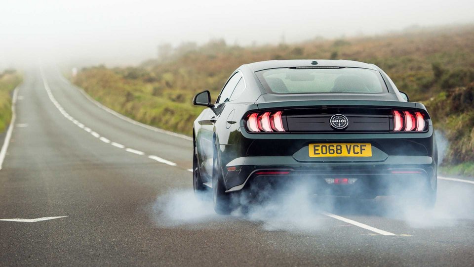 Ford Mustang Bullitt: Στους δρόμους του φημισμένου Isle of Man [βίντεο] | iefimerida.gr 1