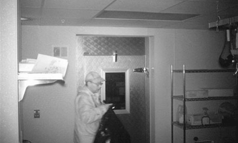 Ερημίτης που αγνοούνταν για 27 χρόνια συνελήφθη για πάνω από 1.000 κλοπές [εικόνες] | iefimerida.gr 3