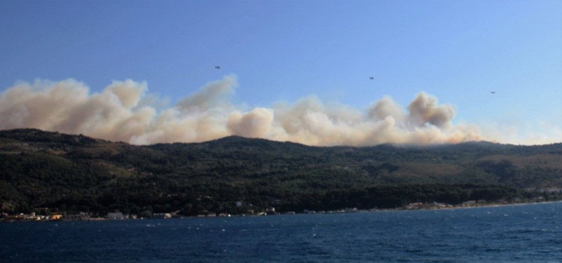 Σε εξέλιξη πυρκαγιά στη Σάμο [εικόνες] | iefimerida.gr 0