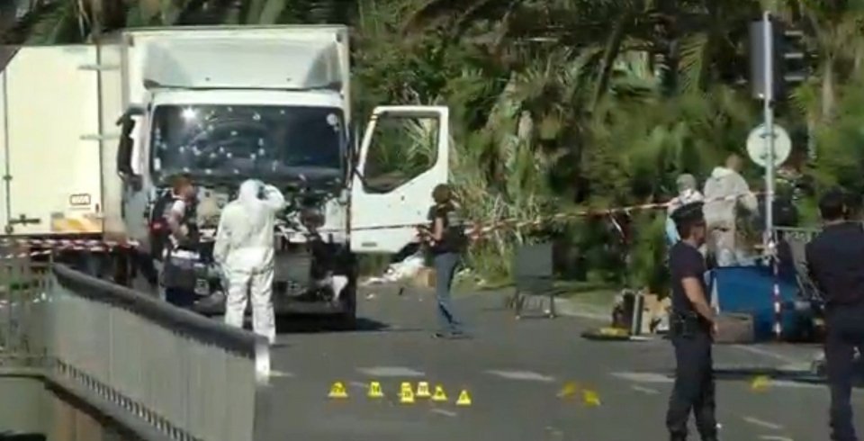 Αυτός είναι ο ήρωας που σταμάτησε το φορτηγό του μακελάρη της Νίκαιας [εικόνες] | iefimerida.gr 3