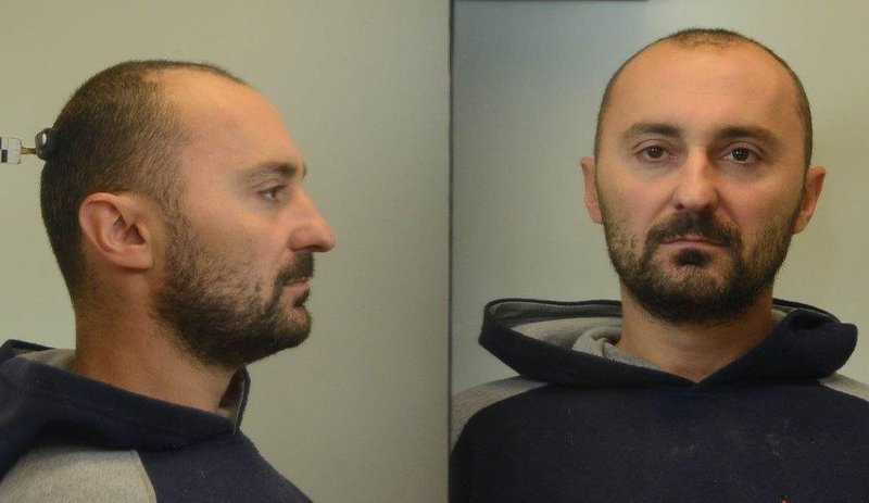 3. ΑΠΟΣΤΟΛΙΔΗΣ Βαλέριος του Γιούρι και της Χρυσούλας, γεννηθέντα στις 19-2-1980 στο Ουζμπεκιστάν