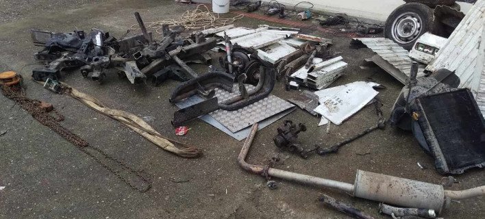 Σπείρα «χτυπούσε» φορτηγά -Τα έκαναν φύλλο και φτερό και πουλούσαν τα εξαρτήματα [εικόνες] | iefimerida.gr 1