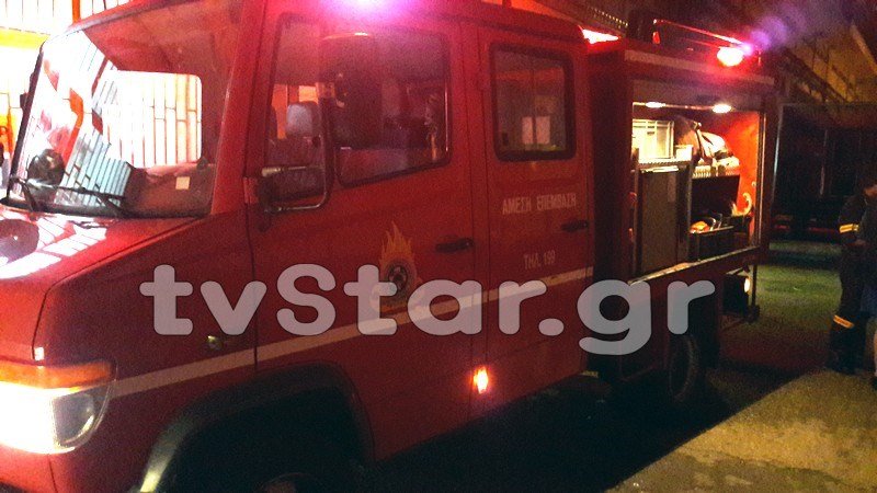Λαμία: Φορτηγό πήρε φωτιά τα ξημερώματα [εικόνες] | iefimerida.gr 5