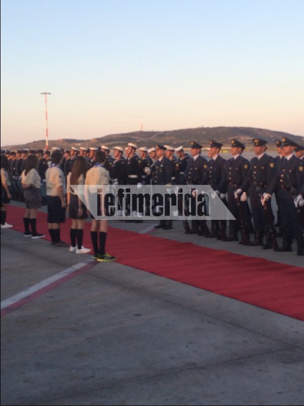 Στην Αθήνα το Αγιο Φως από τα Ιεροσόλυμα  [αποκλειστικές εικόνες] | iefimerida.gr 14