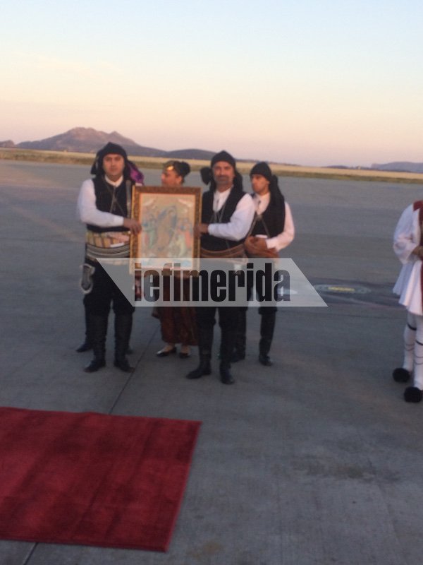 Στην Αθήνα το Αγιο Φως από τα Ιεροσόλυμα  [αποκλειστικές εικόνες] | iefimerida.gr 12