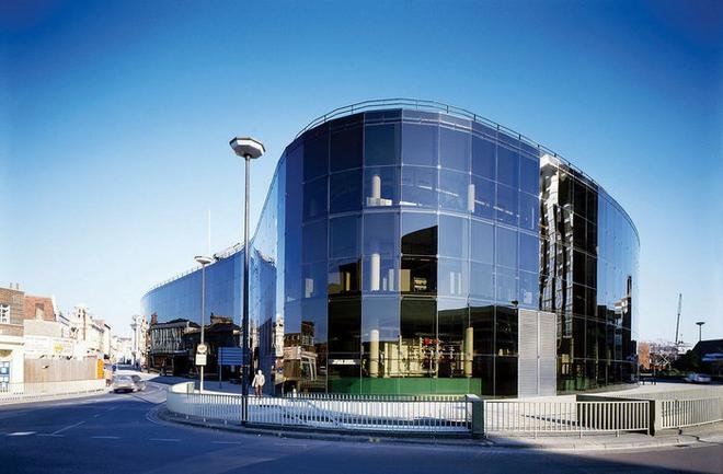 Νόρμαν Φόστερ, αρχιτέκτονας και sir: Ο άνθρωπος που θα αναλάβει το Ελληνικό [εικόνες]  | iefimerida.gr 6