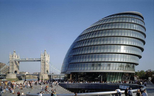 Νόρμαν Φόστερ, αρχιτέκτονας και sir: Ο άνθρωπος που θα αναλάβει το Ελληνικό [εικόνες]  | iefimerida.gr 4