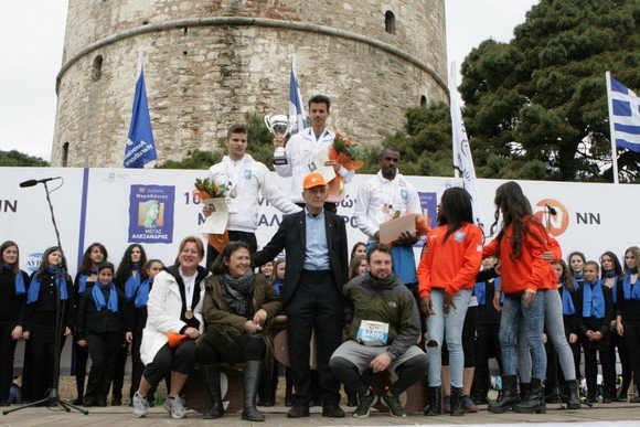 Ο 94χρονος που θα τρέξει ημιμαραθώνιο στη Θεσσαλονίκη! | iefimerida.gr 1