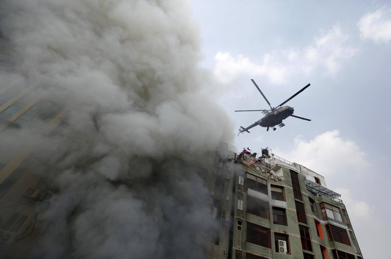 Μεγάλη φωτιά σε κτίριο 19 ορόφων