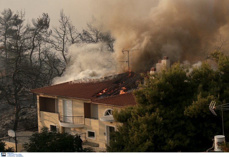 Τεράστιο πύρινο μέτωπο σε Βαρνάβα-Καπανδρίτι-Κάλαμο -Συνεχείς αναζωπυρώσεις | iefimerida.gr 27