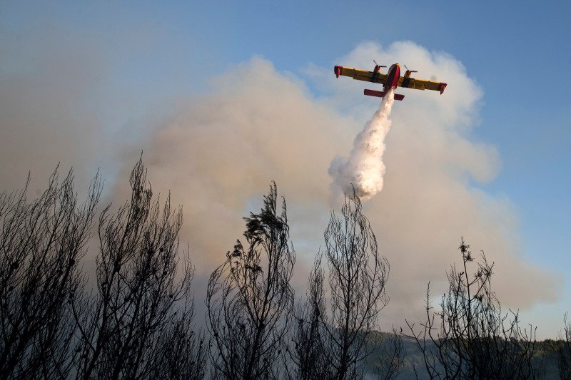 Χωρίς ενεργό μέτωπο η φωτιά στην αν.Αττική -Ολες οι εξελίξεις | iefimerida.gr 4
