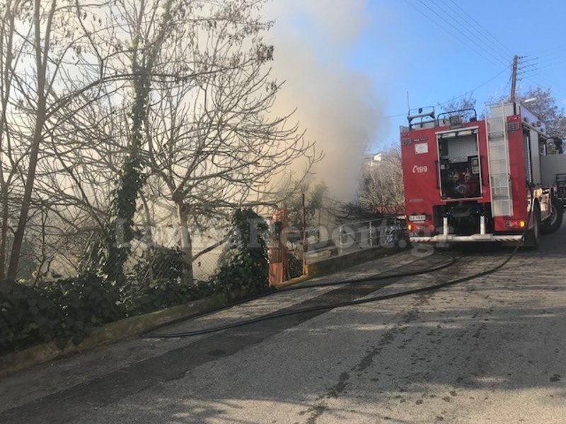 Πυρκαγιά ξέσπασε σε μονοκατοικία της Λαμίας, το πρωί της Τετάρτης
