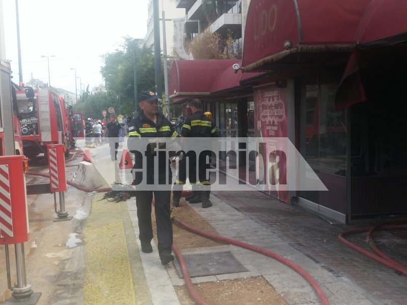 Γέμισε καπνούς η Συγγρού -Φωτιά σε νυχτερινό κέντρο [εικόνες] | iefimerida.gr 0