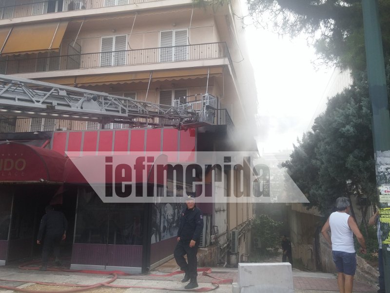 Γέμισε καπνούς η Συγγρού -Φωτιά σε νυχτερινό κέντρο [εικόνες] | iefimerida.gr 3