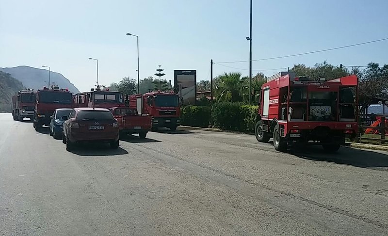 Φωτιά κοντά σε αναψυκτήριο στα Χανιά/ Φωτογραφία zarpanews