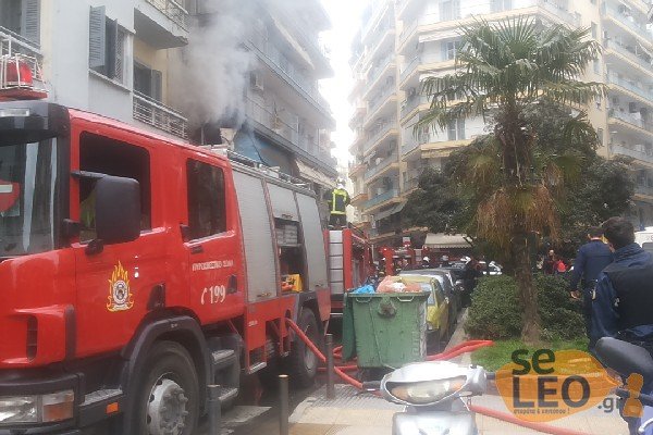 Φωτιά σε διαμέρισμα στο κέντρο της Θεσσαλονίκης – Ευτυχώς έλειπε η ένοικος [εικόνες & βίντεο] | iefimerida.gr 1