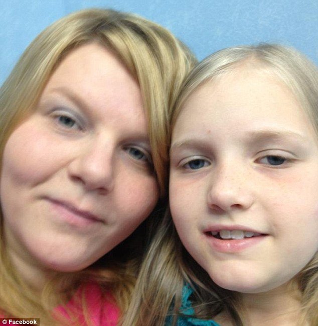 Ασύλληπτη τραγωδία στις ΗΠΑ: Μία μητέρα και οχτώ παιδιά της κάηκαν ζωντανοί μέσα στο σπίτι τους [εικόνες] | iefimerida.gr 3